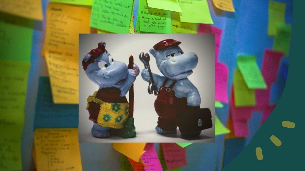 figurki sprzątajacych i naprawiających rzeczy hipopotamów na tle karteczek z zadaniami